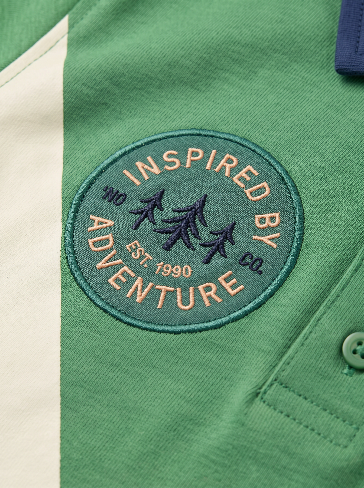 Polo Manga Corta Authentic – color Verde, detalle 3